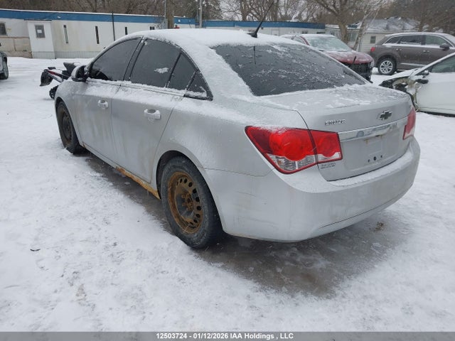 1G1PC5SB2E7337990 Chevrolet Cruze 1lt