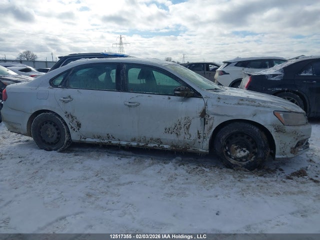 Продажа на аукционе авто 2018 Volkswagen Passat S/r-line, vin: 1VWAA7A30JC035072, номер лота: 12517355