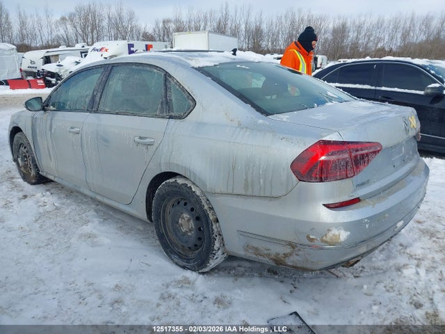Продажа на аукционе авто 2018 Volkswagen Passat S/r-line, vin: 1VWAA7A30JC035072, номер лота: 12517355