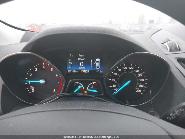 1FMCU0GD8HUA16893 Ford ESCAPE SE