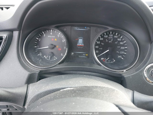 5N1AT2MV4HC894149 Nissan Rogue S/sl Platinum/sv