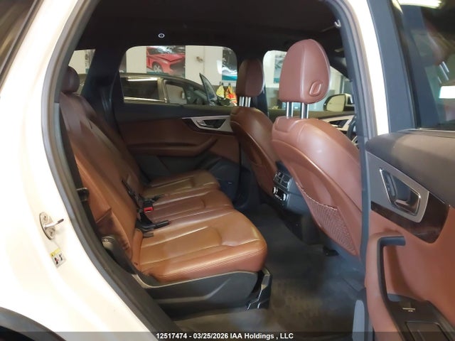 WA1WAAF75HD007672 Audi Q7 Technik S-line
