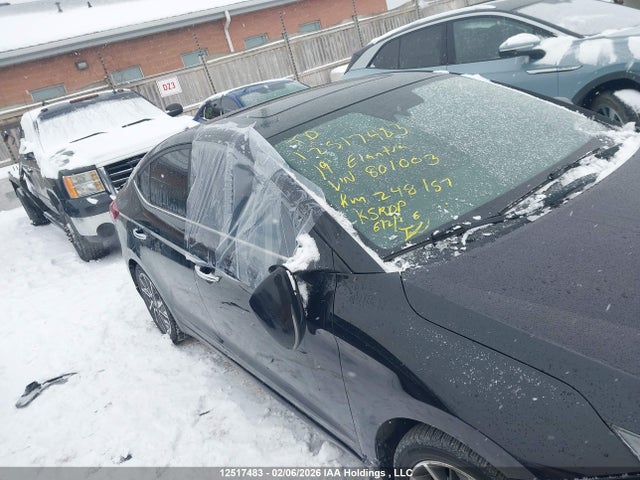 KMHD84LF9KU801003 Hyundai Elantra Luxury