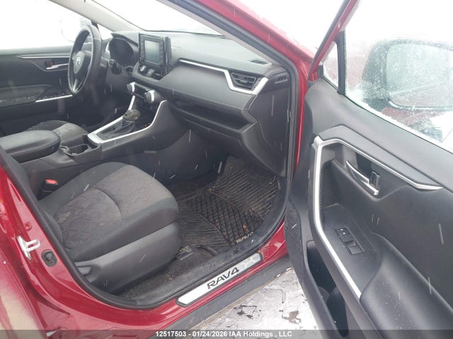 2T3W1RFV0KC026189 Toyota Rav4 Xle