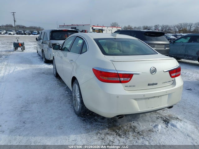 1G4PT5SV3F4151231 Buick Verano
