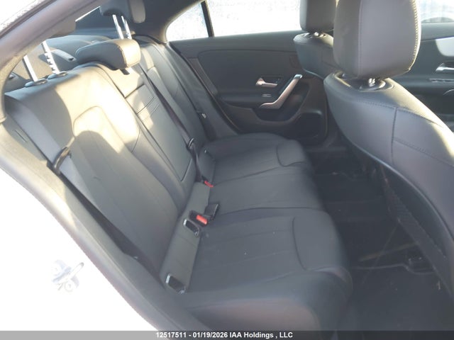 W1K5J4HB8SN536464 Mercedes-Benz CLA 250 4MATIC