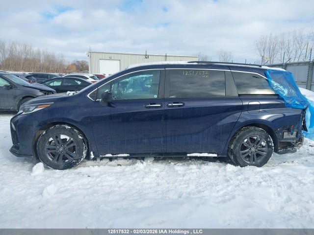 5TDGSKFC5RS135099 Toyota Sienna Xse 7-passenger