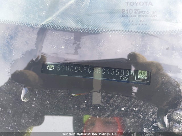 5TDGSKFC5RS135099 Toyota Sienna Xse 7-passenger