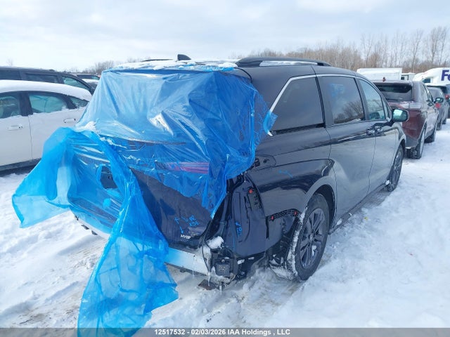 5TDGSKFC5RS135099 Toyota Sienna Xse 7-passenger
