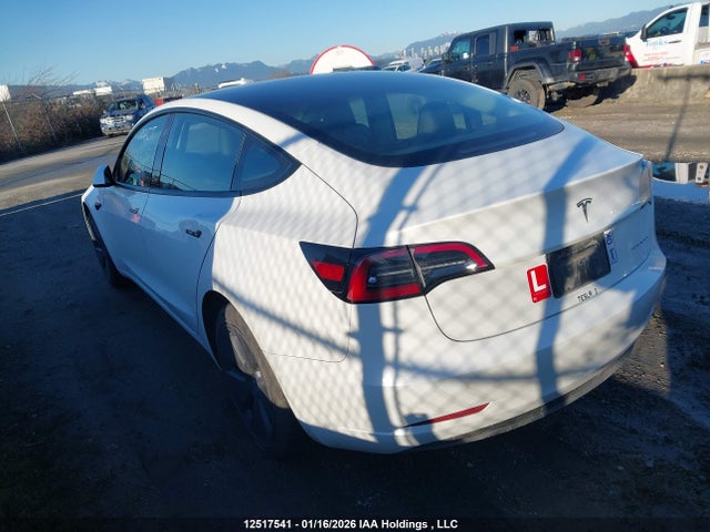 Продажа на аукционе авто 2023 Tesla Model 3, vin: 5YJ3E1EB2PF699318, номер лота: 12517541