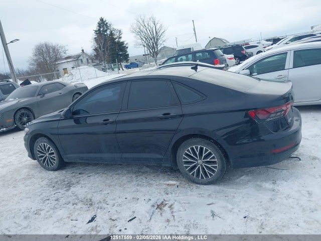 3VWEB7BU1LM037324 Volkswagen Jetta Highline
