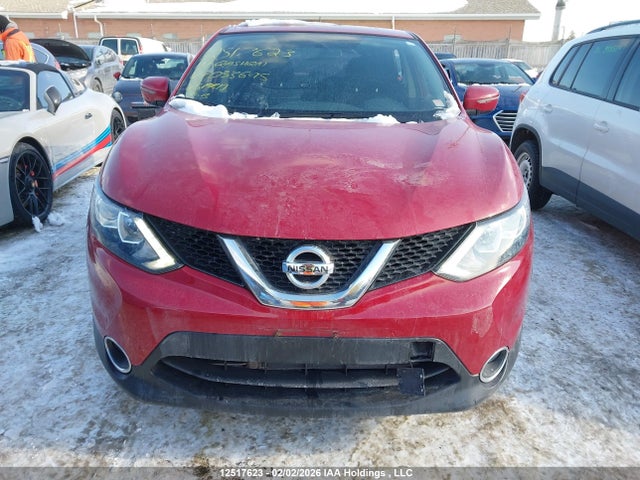 JN1BJ1CP4HW033695 Nissan QASHQAI