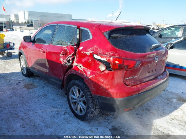 JN1BJ1CP4HW033695 Nissan QASHQAI