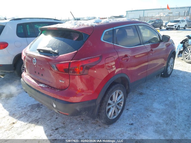 JN1BJ1CP4HW033695 Nissan QASHQAI