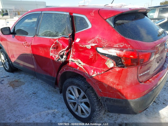 JN1BJ1CP4HW033695 Nissan QASHQAI