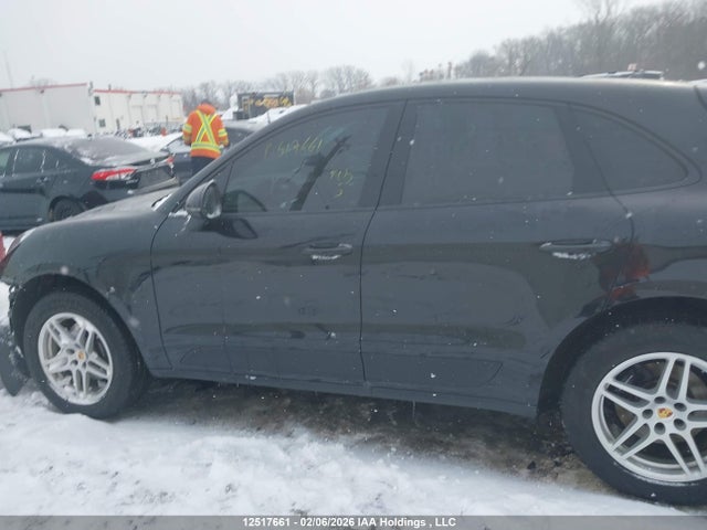 WP1AA2A50JLB24386 Porsche Macan Sport Edition