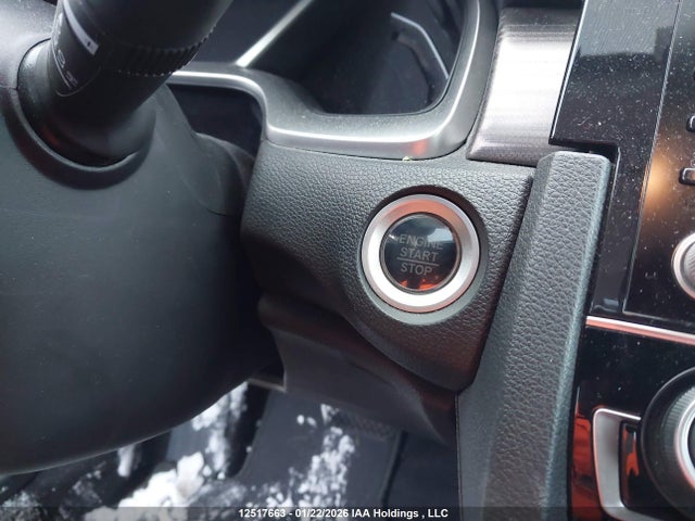 2HGFC1F92KH104163 Honda Civic Touring