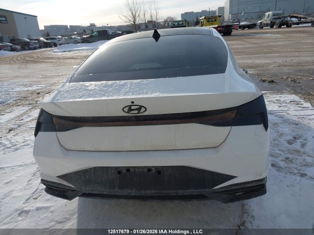 KMHLM4AG2MU081839 Hyundai ELANTRA SEL