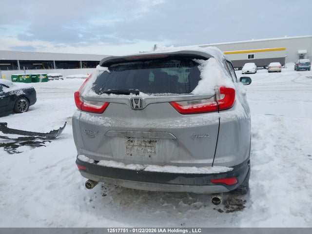 Honda CR-V 2018 2HKRW2H26JH141523 Image 16