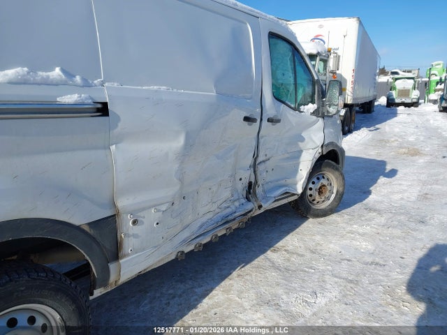 1FTYE2Y8XMKA18347 Ford Transit T-150