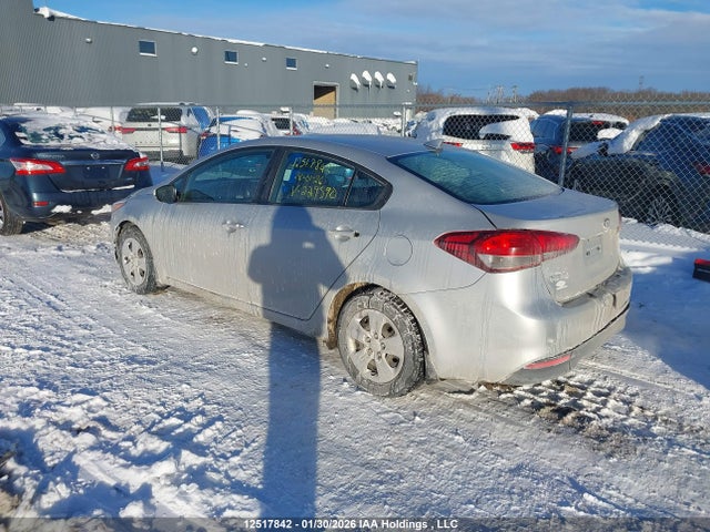 3KPFK4A76JE229590 KIA FORTE LX