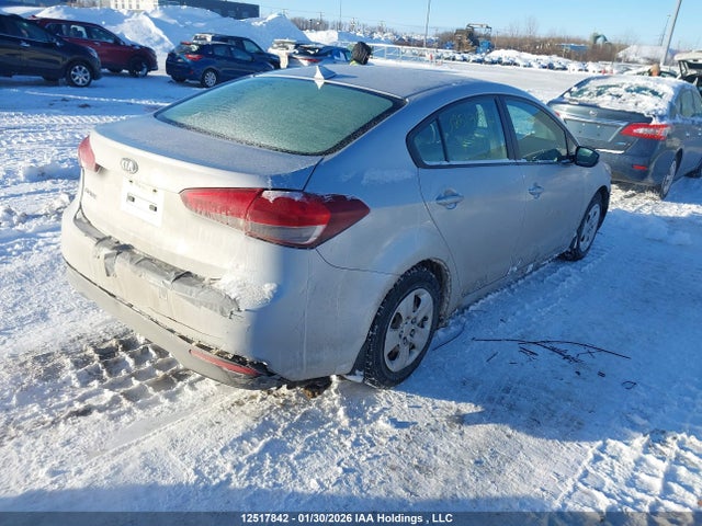3KPFK4A76JE229590 KIA FORTE LX