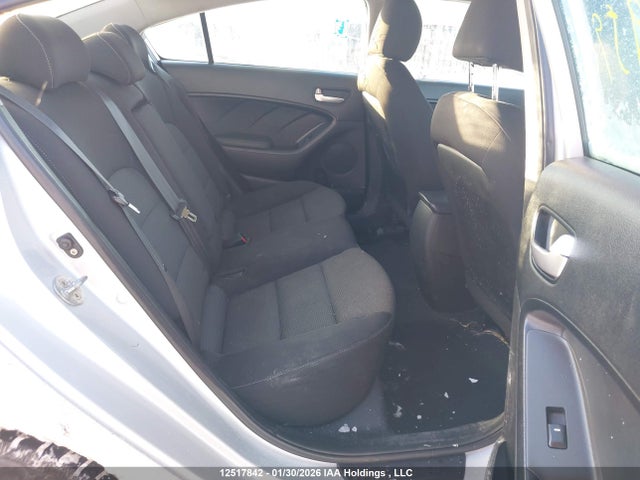 3KPFK4A76JE229590 KIA FORTE LX