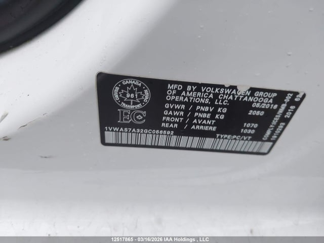 12517865 :رقم المزاد ، 1VWAS7A32GC056592 vin ، 2016 Volkswagen Passat مزاد بيع