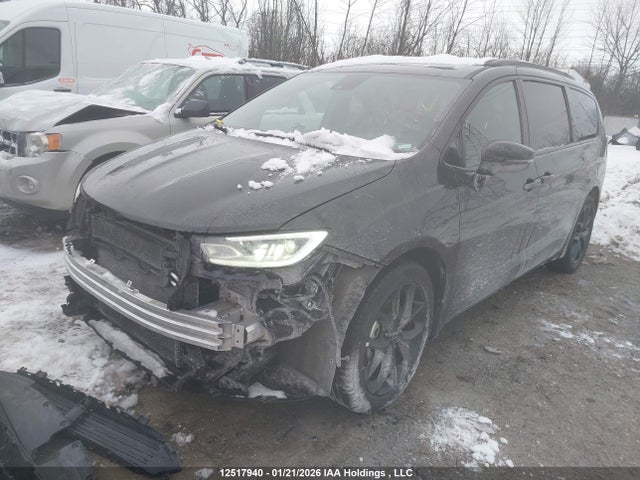 2C4RC1GG3SR582059 Chrysler Pacifica Limited