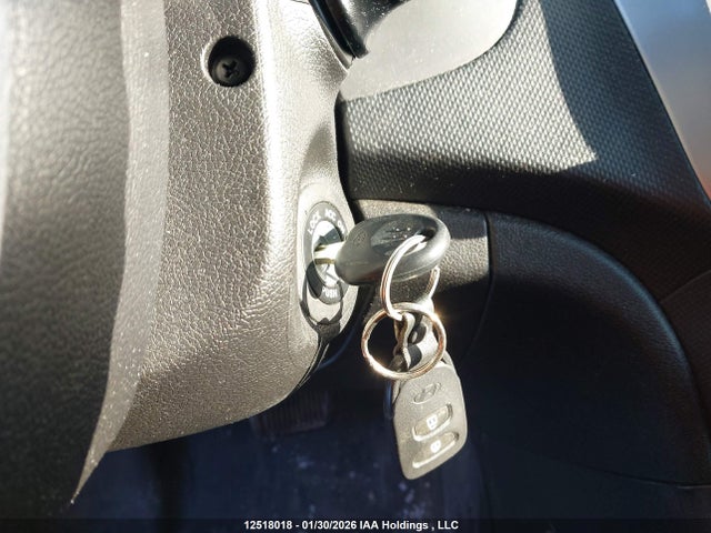 KMHCT5AE3HU329514 Hyundai ACCENT SE