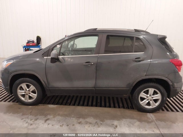 2018 Chevrolet Trax Lt მანქანა იყიდება აუქციონზე, vin: 3GNCJPSB9JL300357, აუქციონის ნომერი: 12518050