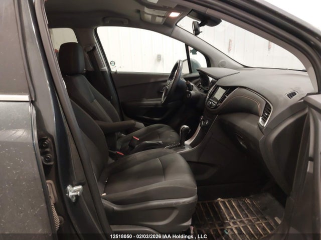 2018 Chevrolet Trax Lt მანქანა იყიდება აუქციონზე, vin: 3GNCJPSB9JL300357, აუქციონის ნომერი: 12518050