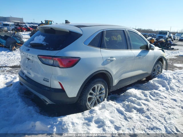 1FMCU9G6XLUC59135 Ford ESCAPE SE