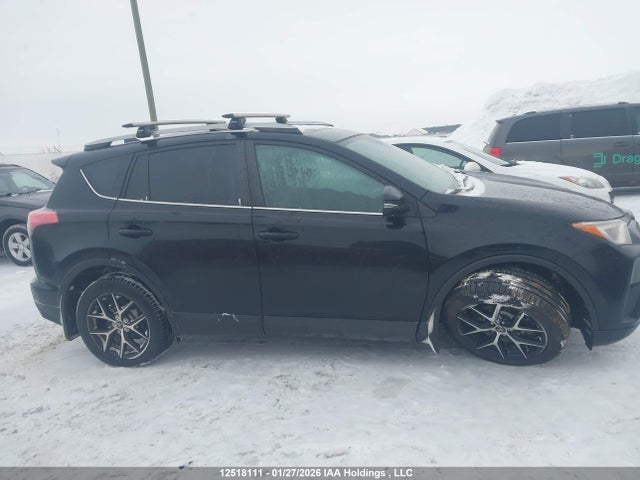 2T3JFREV7JW736538 Toyota RAV4 SE
