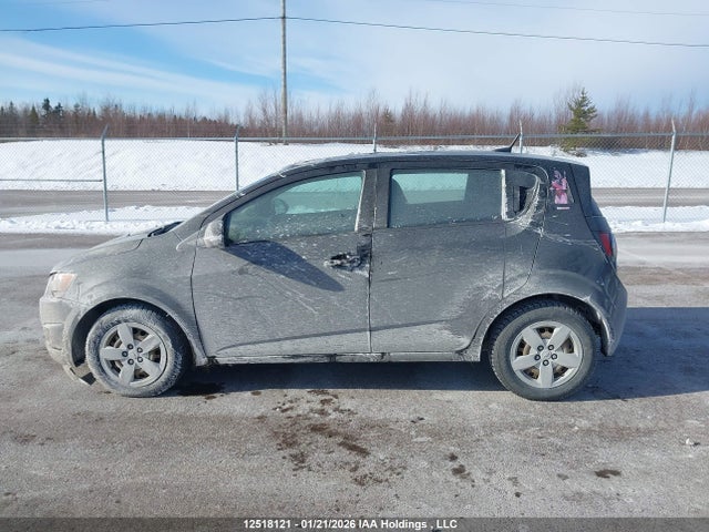 1G1JA6EH7E4106733 Chevrolet Sonic Ls Auto
