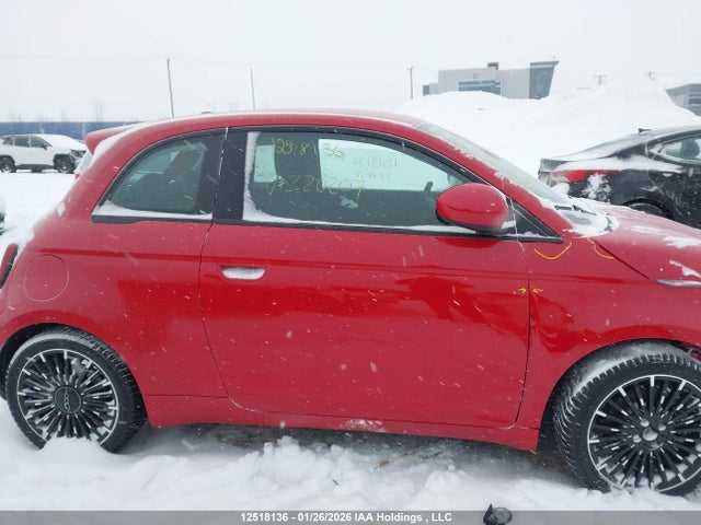 ZFAFFAA48RX220207 Fiat 500e Red
