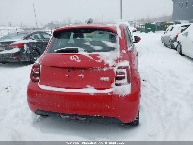 ZFAFFAA48RX220207 Fiat 500e Red