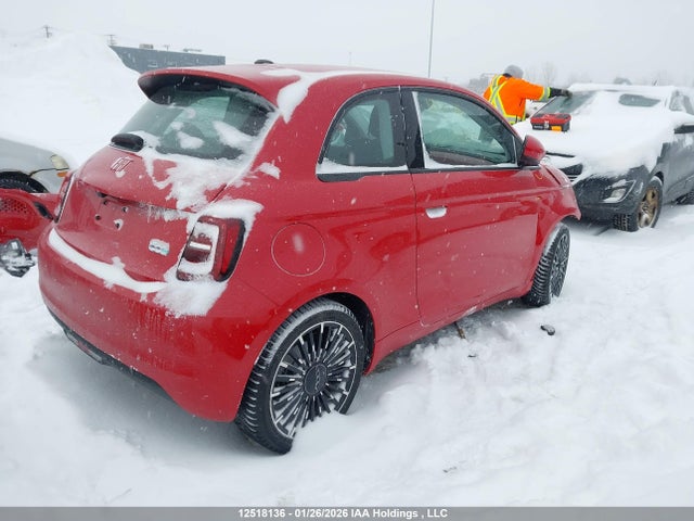 ZFAFFAA48RX220207 Fiat 500e Red
