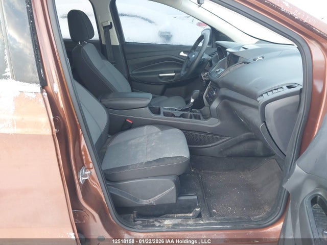 1FMCU0GDXHUB93302 Ford Escape
