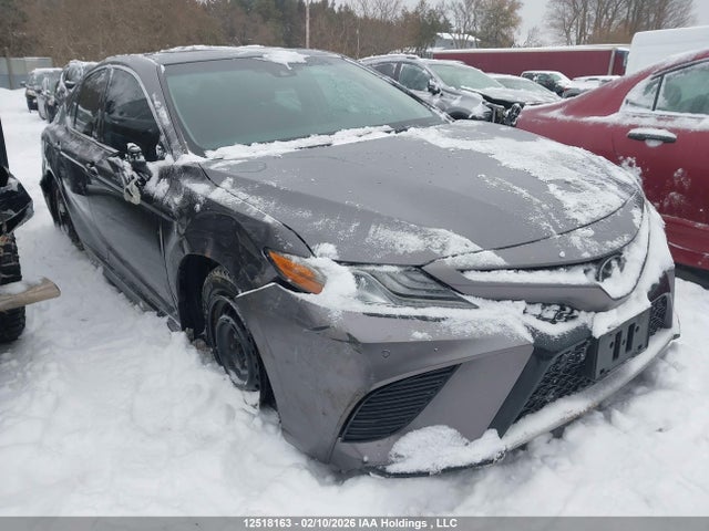 4T1B61HK1JU562000 Toyota CAMRY XSE