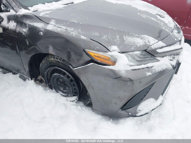 4T1B61HK1JU562000 Toyota CAMRY XSE