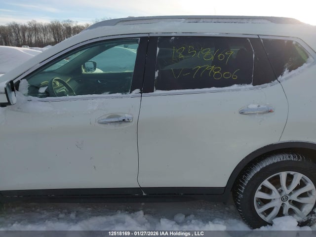 5N1AT2MV1JC779806 Nissan Rogue Sv/sl