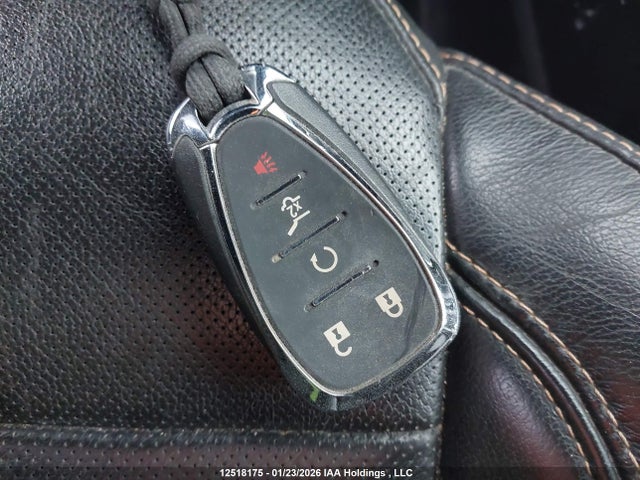 1GNEVKKW7LJ266674 Chevrolet Traverse Premier