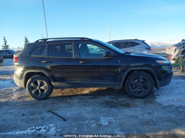 1C4PJMAB8GW352964 Jeep Cherokee Sport