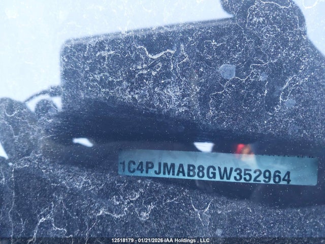 1C4PJMAB8GW352964 Jeep Cherokee Sport