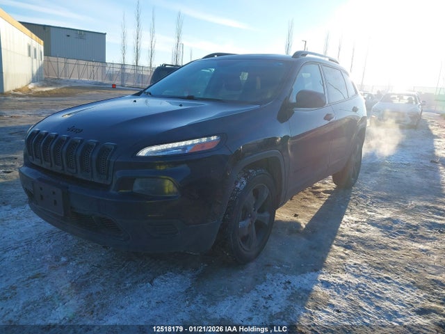 1C4PJMAB8GW352964 Jeep Cherokee Sport