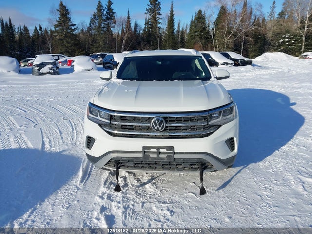 2021 Volkswagen Atlas Cross Sport მანქანა იყიდება აუქციონზე, vin: 1V2GC2CAXMC223381, აუქციონის ნომერი: 12518182