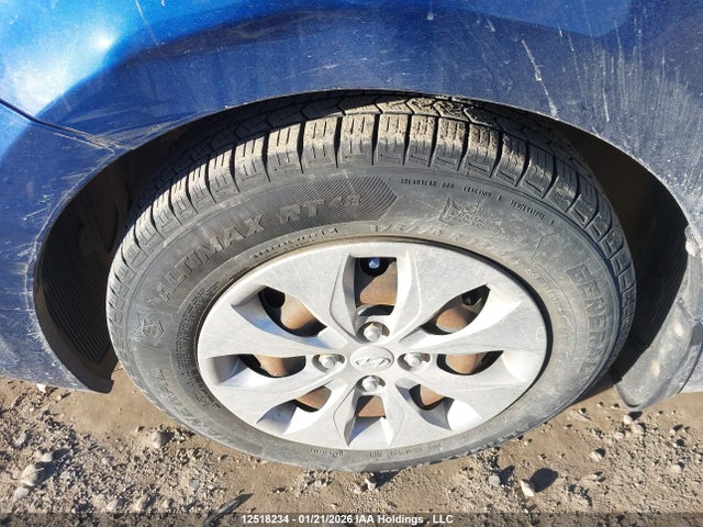 KMHCT5AE1FU218442 Hyundai ACCENT GS