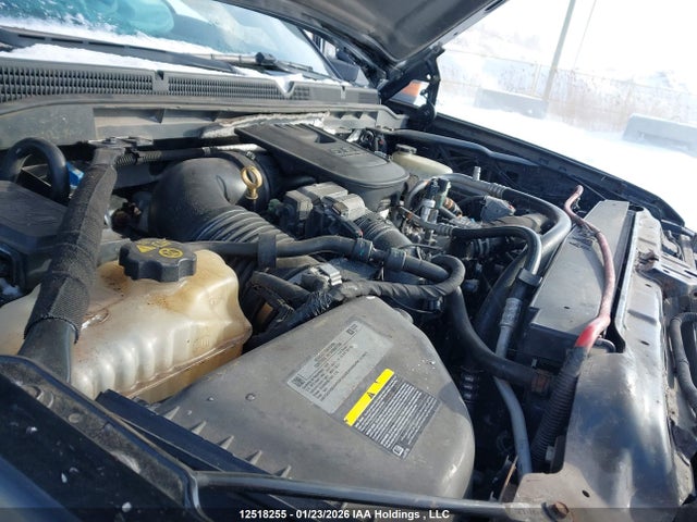 1GT42XC82GF125479 GMC Sierra 3500hd Slt