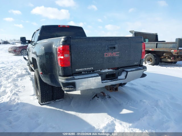 1GT42XC82GF125479 GMC Sierra 3500hd Slt